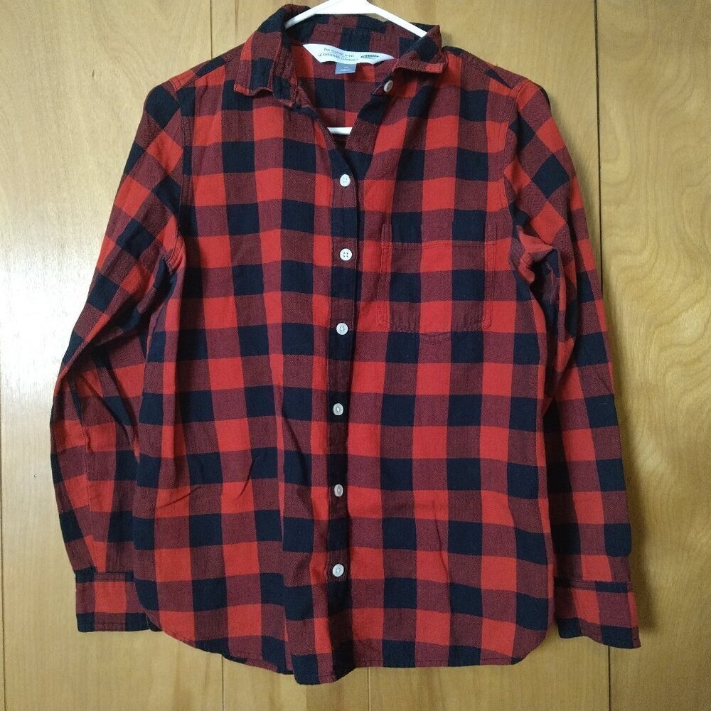 Old Navy The Classic Shirt Women's Medium Red/Black Plaid Button Front Collared